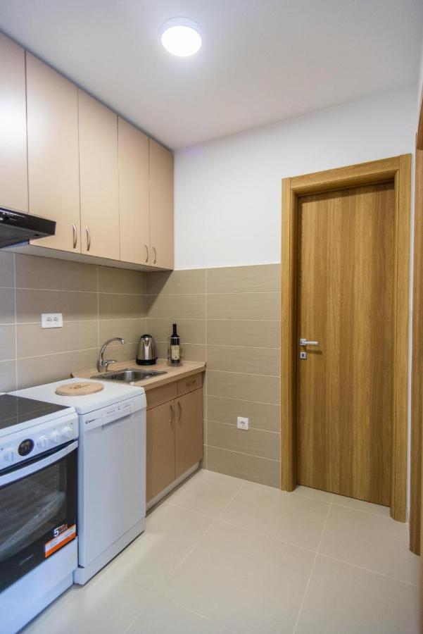 Sunny Hill Suite Ljubovic Podgorica Kültér fotó